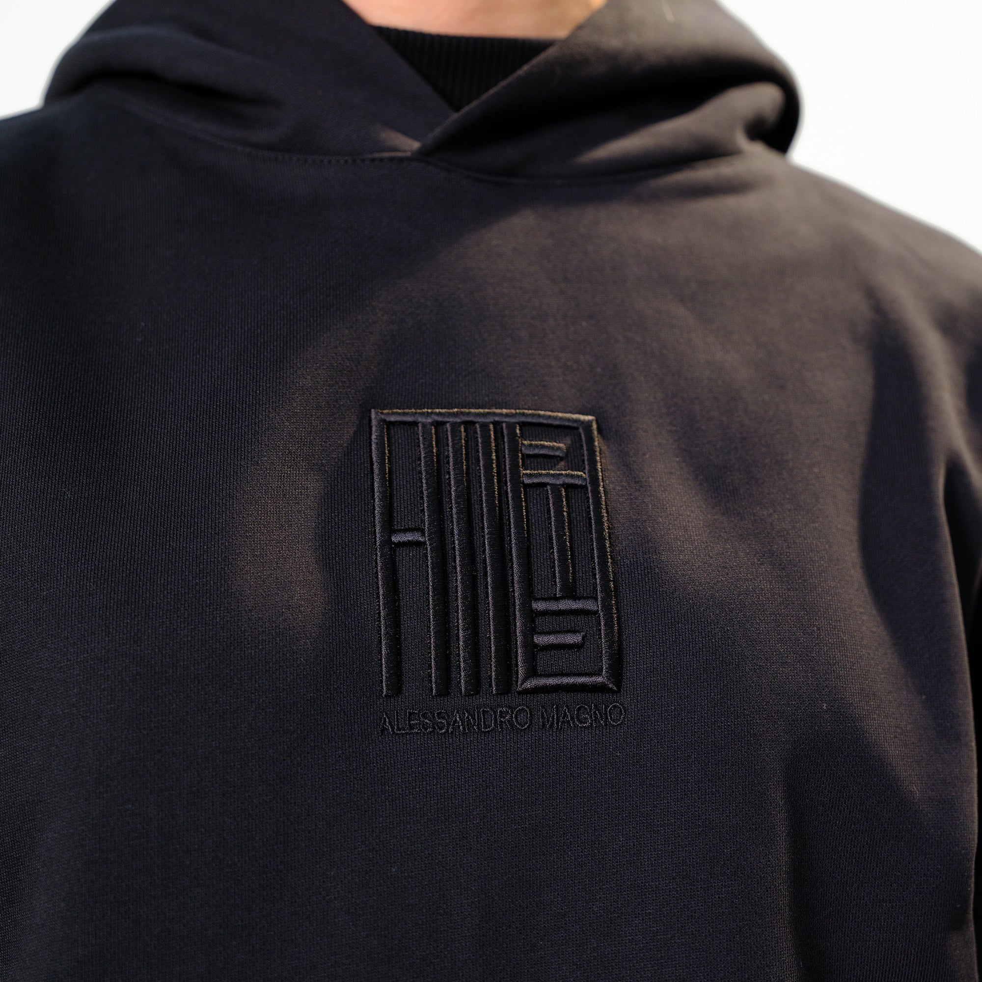 CORE 2.0 HOODIE BLACK (WOMAN) - SOLD OUT - Image 2