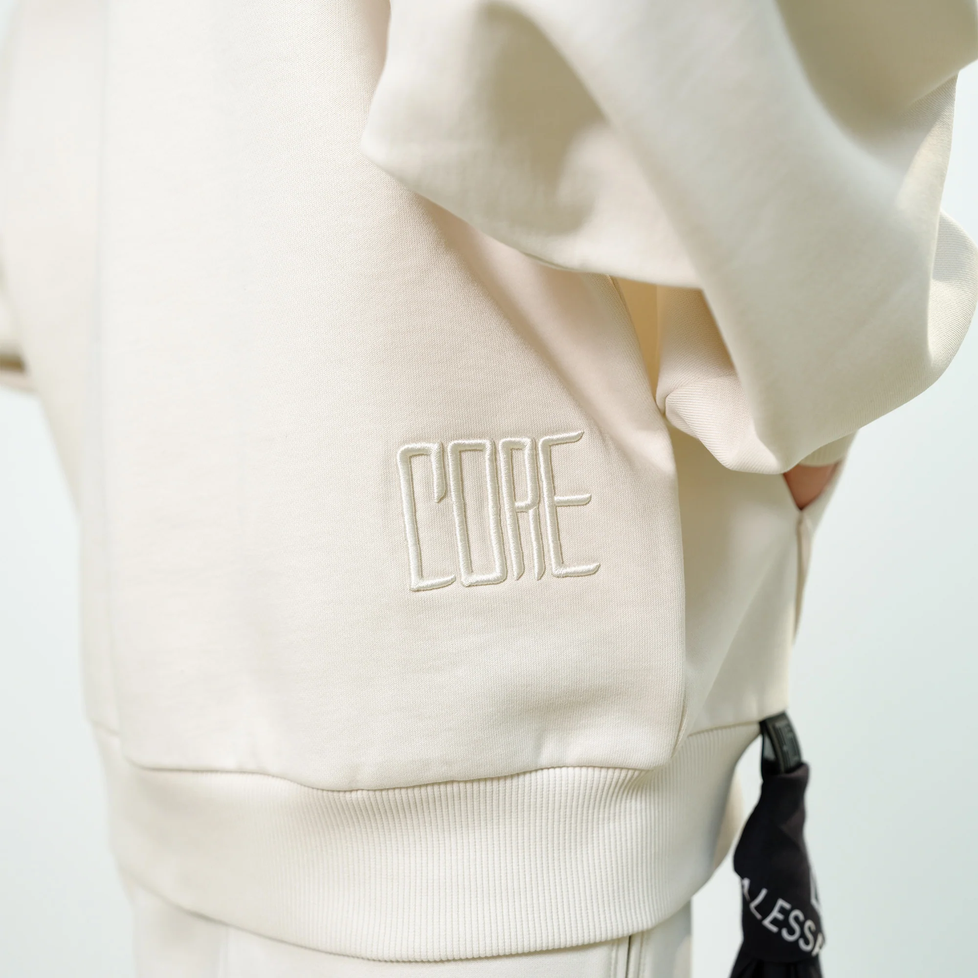 CORE 2.0 HOODIE OFF WHITE (WOMAN) - Image 3