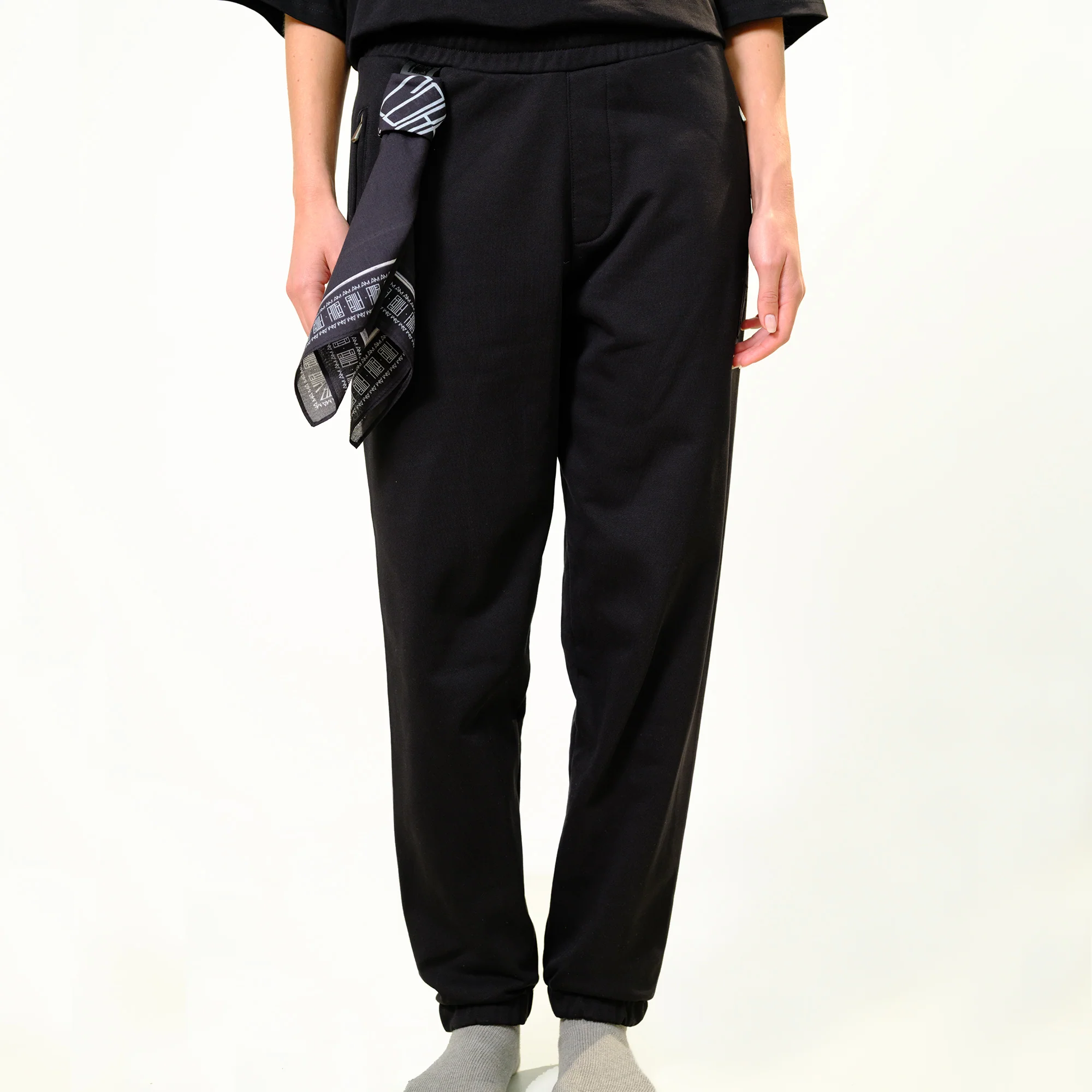 CORE 2.0 JOGGER BLACK (WOMAN)