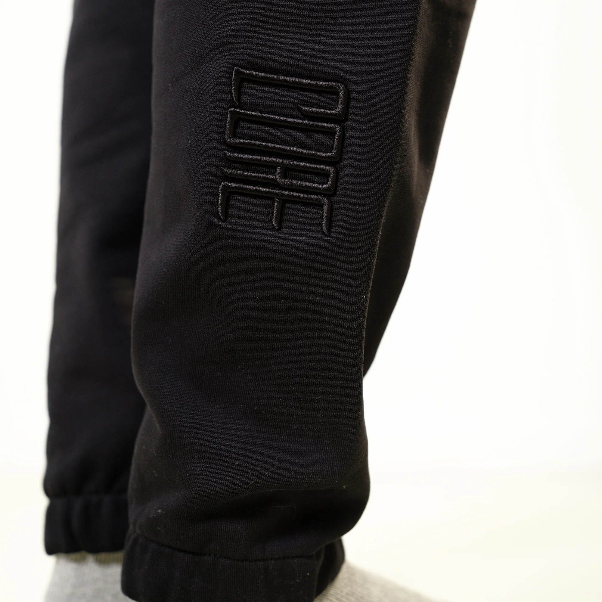 CORE 2.0 JOGGER BLACK (WOMAN) - Image 3
