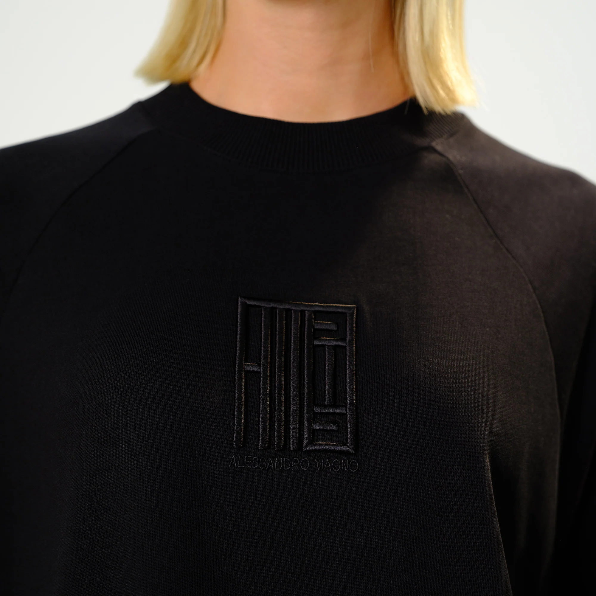 CORE 2.0 T-SHIRT BLACK (WOMAN) - Image 2