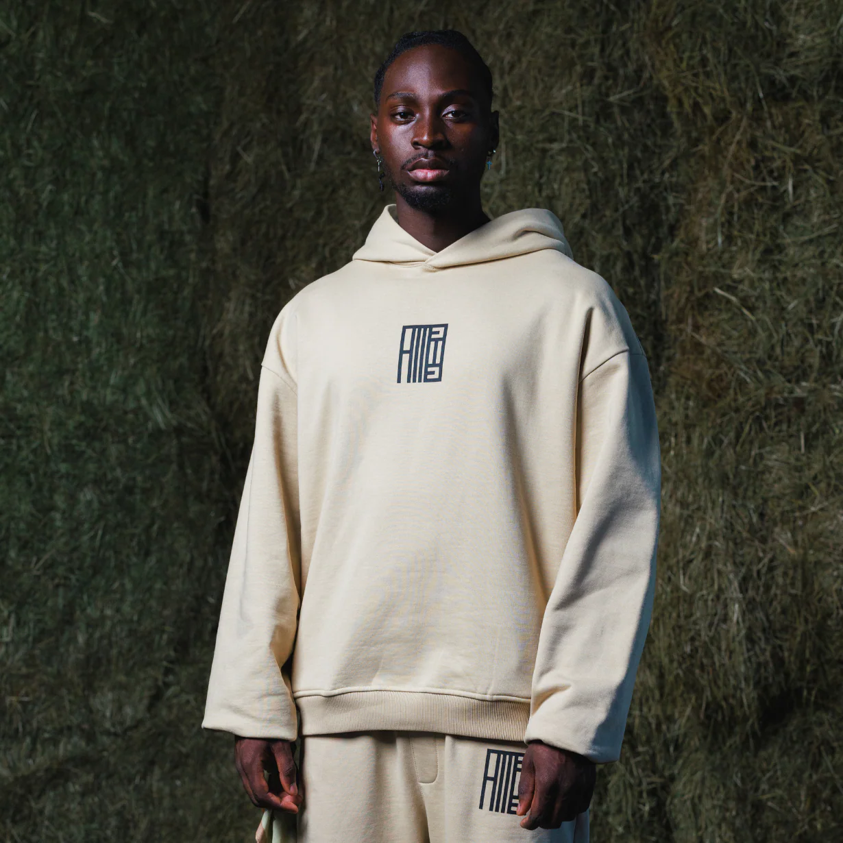 ESSENTIALS HOODIE BEIGE